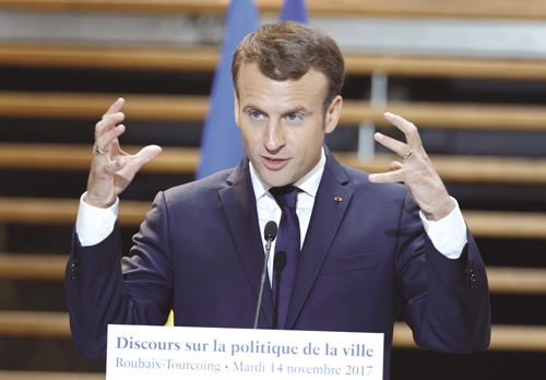 Macron-Plan-Banlieues.jpg