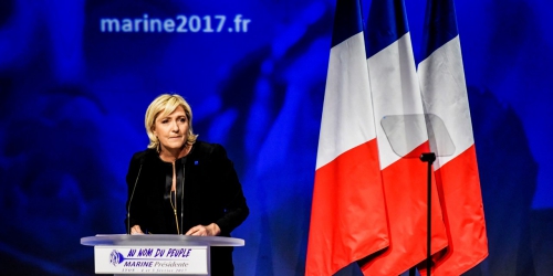A-Lyon-Marine-Le-Pen-promet-de-remettre-la-France-en-ordre.jpg