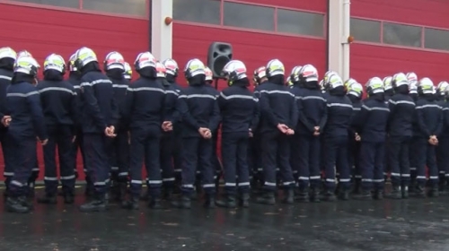 pompiers-cholet-tournent-le-dos.jpg